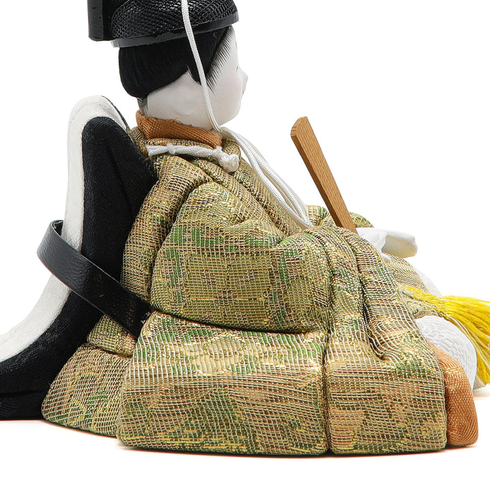 萌黄から金へ、赤に唐花と宝尽くし、光をまとう親王様 