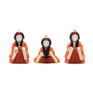 三人官女 (KN-77) 三人官女 くすんだ朱の小花柄