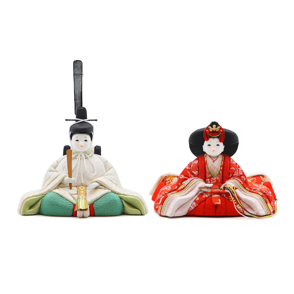 白と翠にたたずむ、芽吹きの親王様 