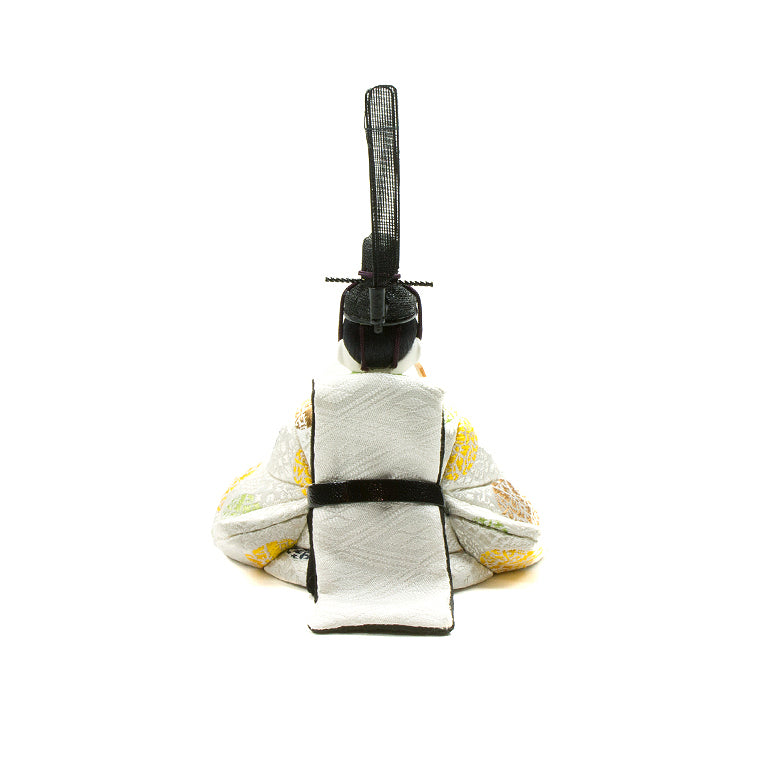 芽吹きの季節を告げる、瑞々しい親王様 